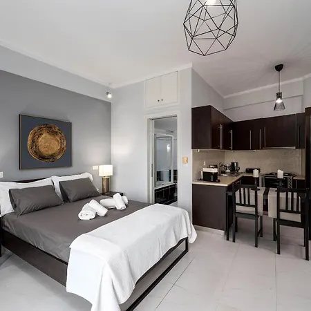 Byron Luxury Apartments Aigio Exterior photo