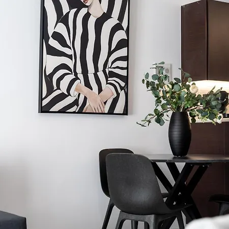 Byron Luxury Apartments Aigio Room photo